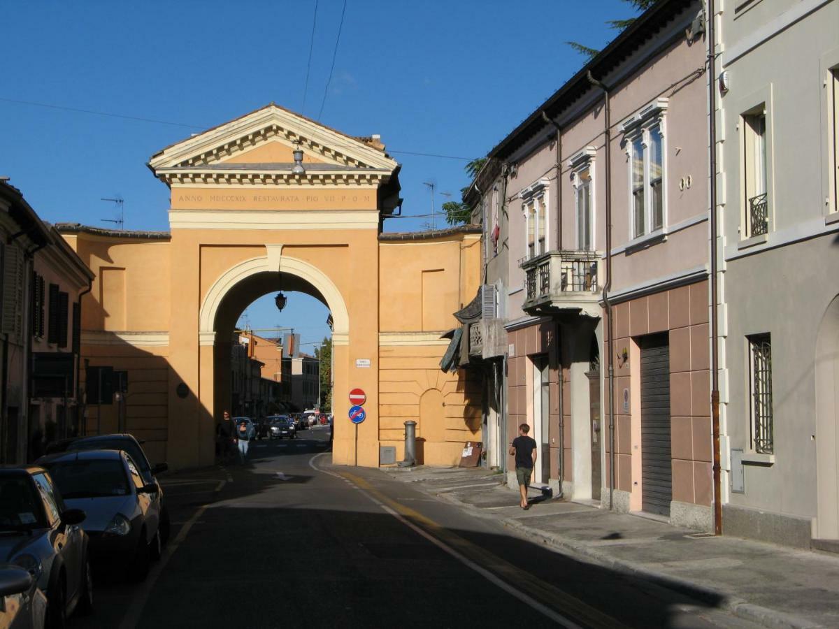 Bed & Breakfast Porta Santi Чезена Екстер'єр фото
